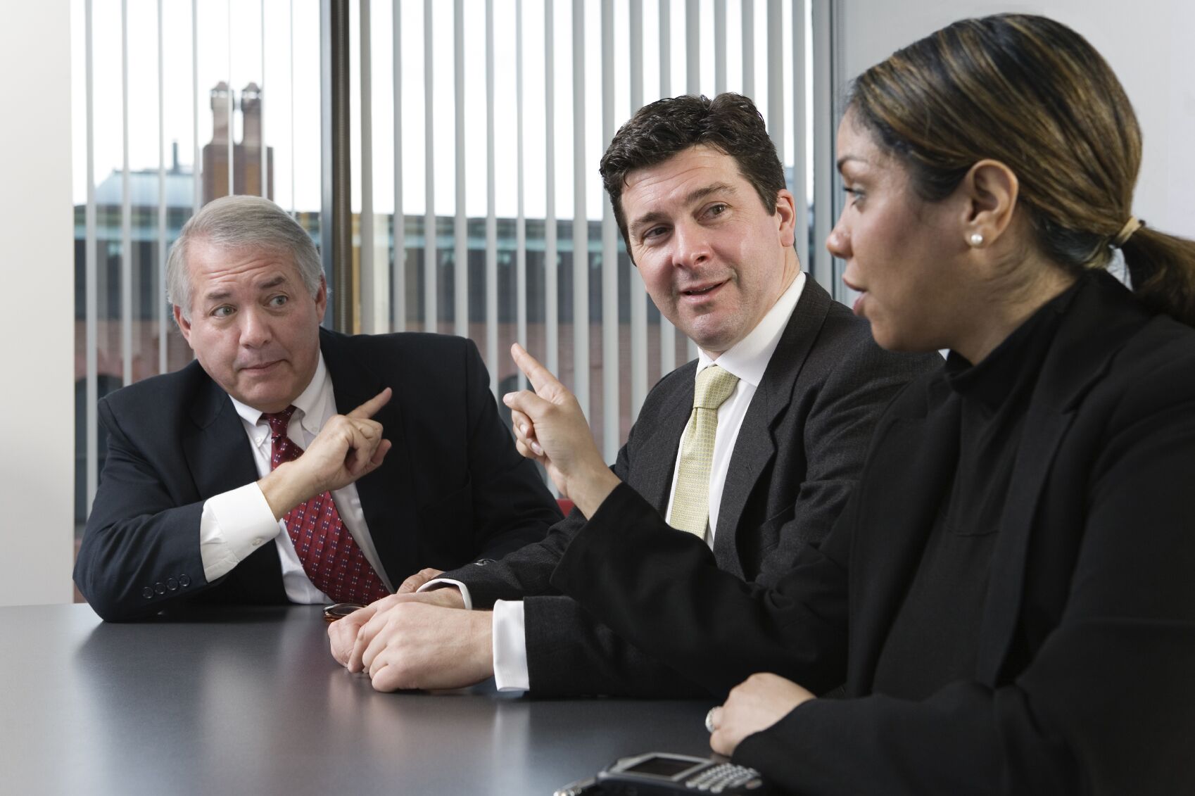 Arden Executive Coaching | The Difference Between a Boss and a Leader: Which One Are You?